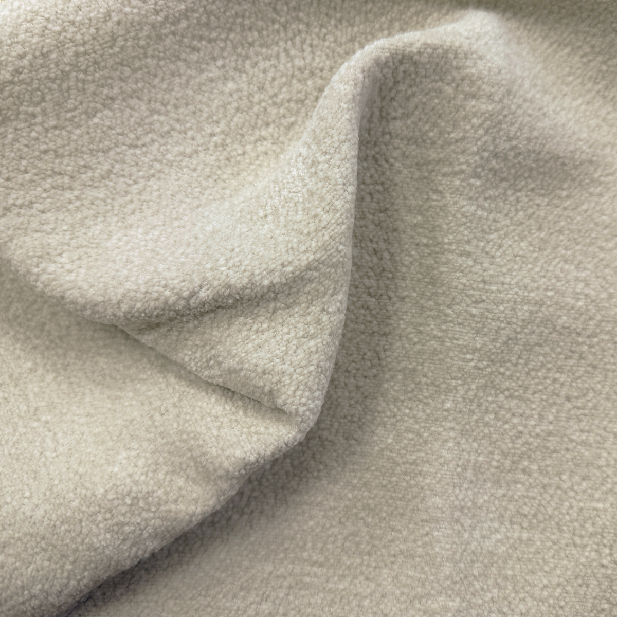 Plush Chenille, Chalk